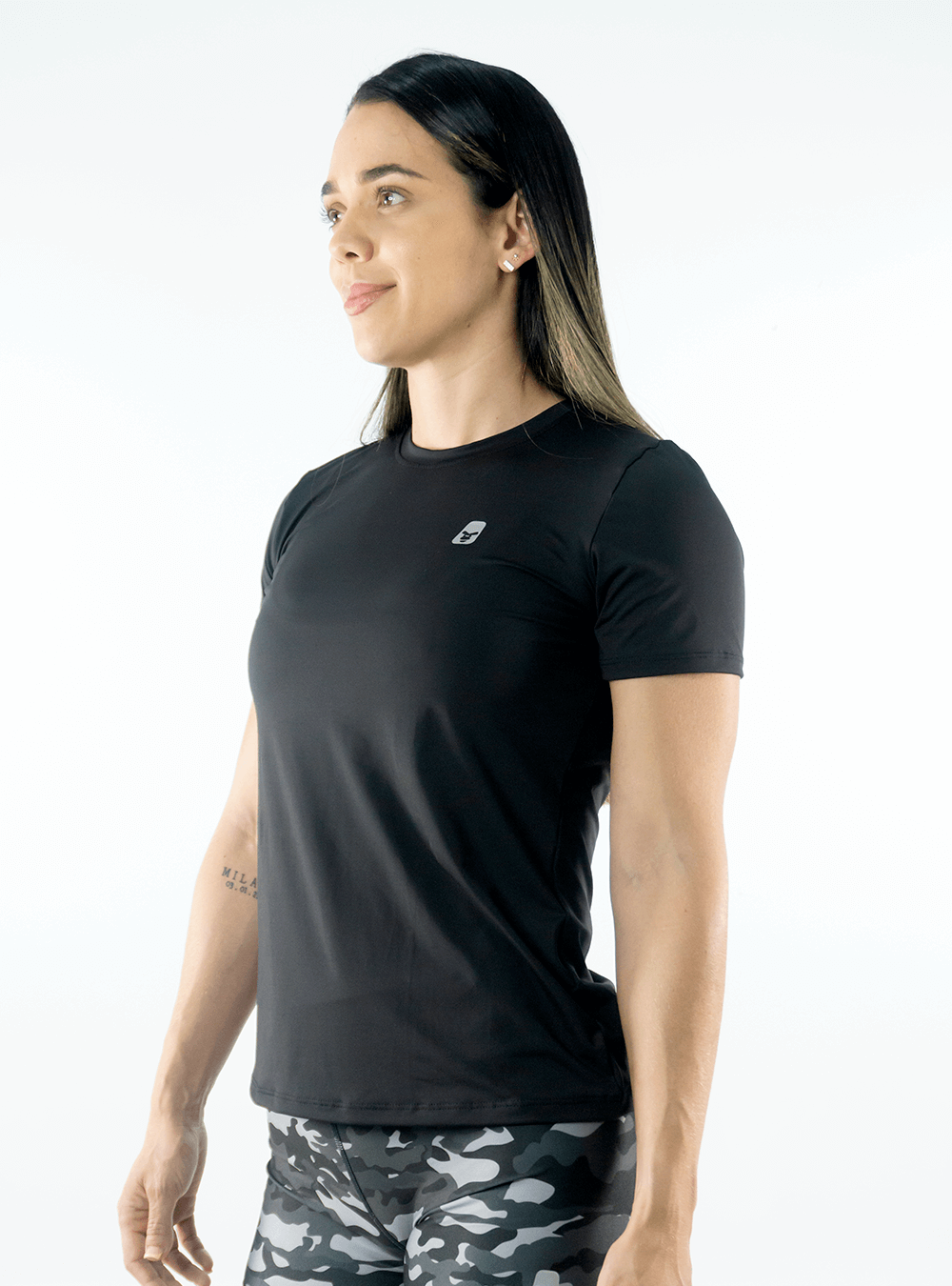CAMISETA TELA FRÍA BÁSICA UV NEGRA