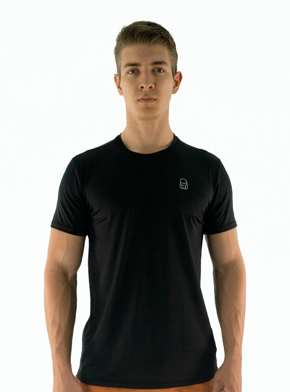 CAMISETA TELA FRÍA BÁSICA NEGRA